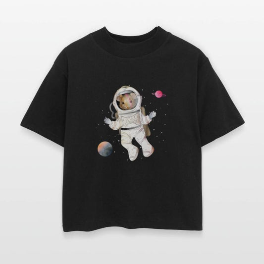 Astronaut mouse in space with planets