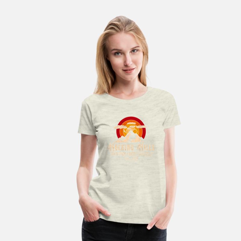 Hocking Hills state park Ohio - Retro Camping hike